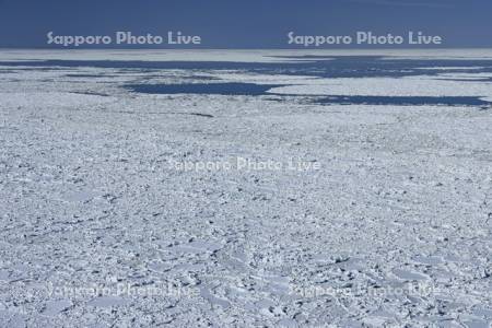 プユニ岬よりオホーツク海の流氷