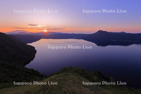 第三展望台から摩周湖の日の出