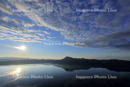 第三展望台から摩周湖の朝