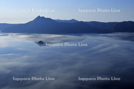 第三展望台から霧の摩周湖