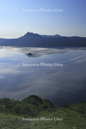 第三展望台から霧の摩周湖