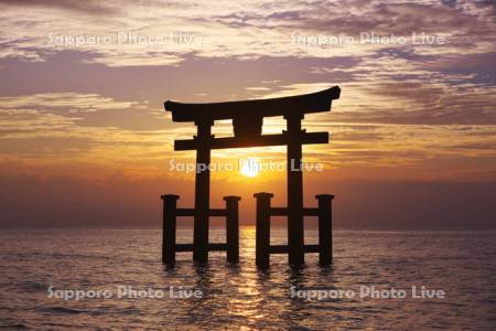 白鬚神社の日の出と琵琶湖