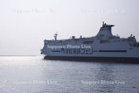 津軽海峡フェリーの朝
