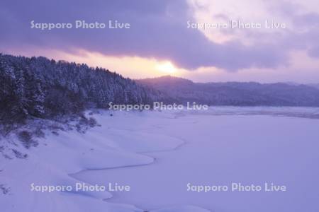 桂沢湖の冬