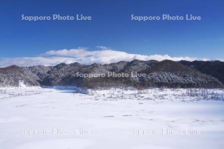 シューパロ湖（ダム）の冬