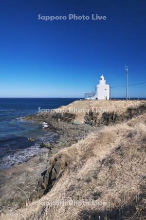 納沙布岬灯台と珸瑤瑁水道