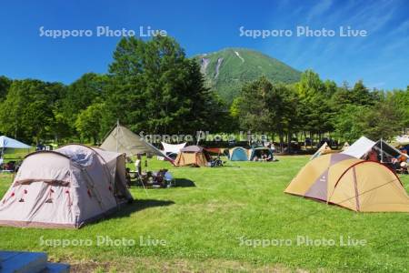 羊蹄山自然公園のキャンプ場と羊蹄山