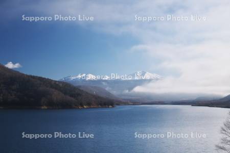 忠別湖と大雪山