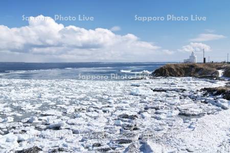 納沙布岬と流氷と北方領土