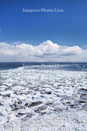 納沙布岬の流氷と北方領土