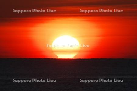 日の出と太平洋