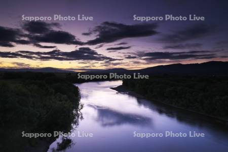 石狩川の朝