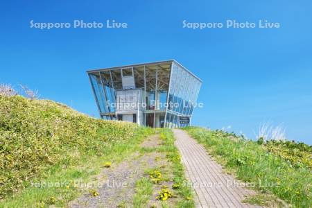 日の出岬と日の出岬展望台ラ・ルーナ