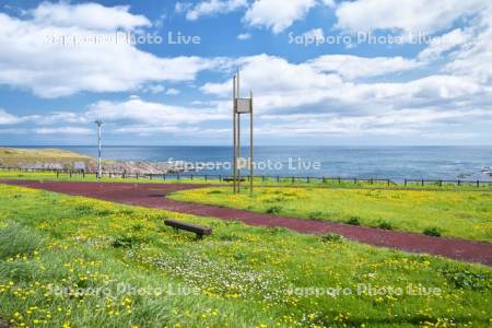 日の出岬とオホーツク海