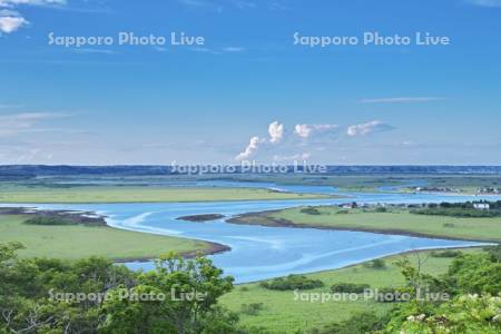 霧多布湿原と一番川
