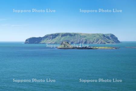 大黒島と小島と太平洋