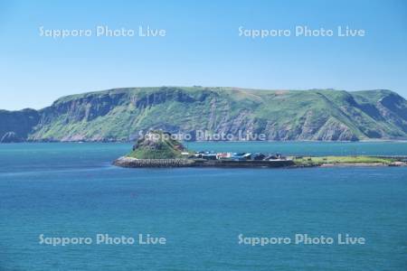 大黒島と小島と太平洋