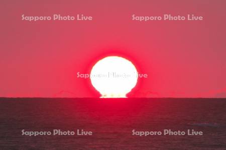 日の出（ダルマ型）と太平洋