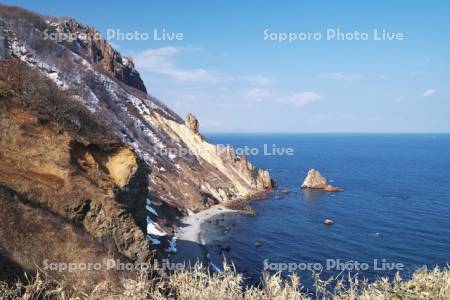 赤岩と日本海
