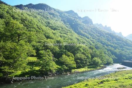 層雲峡と石狩川
