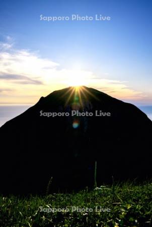 桃岩と夕日