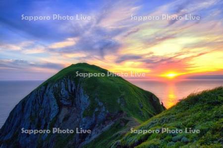 桃岩と夕日