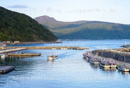 椴法華漁港　帰港