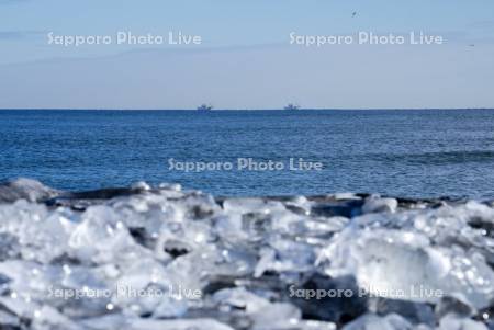 ジュエリーアイスと漁船