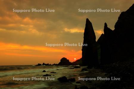地蔵岩と夕日