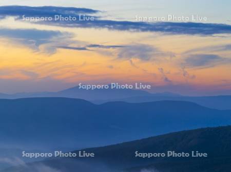 夕暮れのオロフレ峠