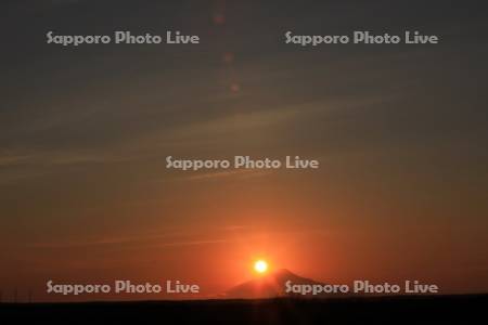 利尻島と夕日