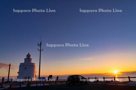 納沙布岬灯台の日の出