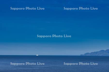 津軽海峡とフェリー