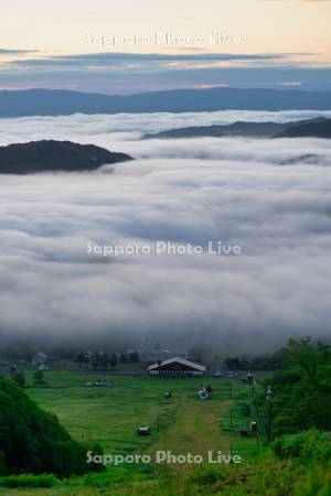 かもい岳国際スキー場と雲海