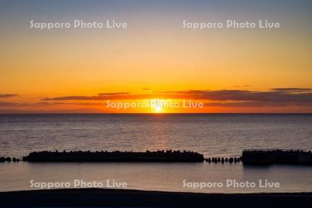 厚田ビーチと夕日