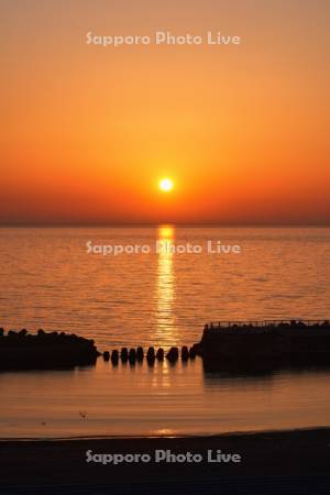 厚田ビーチと夕日