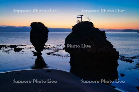えびす岩と大黒岩