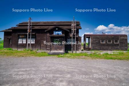 明日萌駅