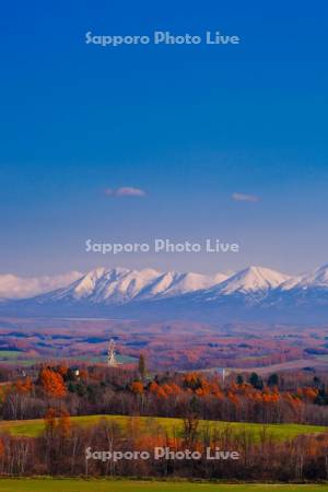 深山峠より十勝岳連峰