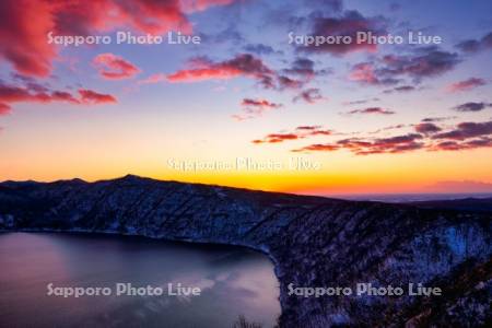 摩周湖の朝焼け