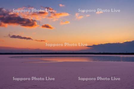 ウトナイ湖の朝焼け