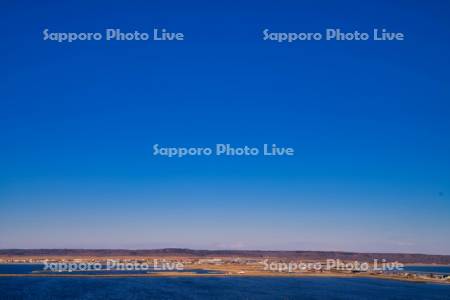 アゼチの岬より霧多布港