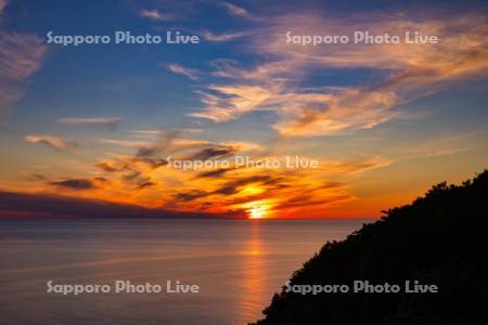 プユニ岬と夕日