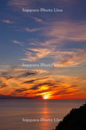 プユニ岬と夕日