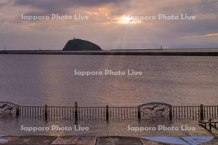 絵鞆海浜公園と大黒島の夕景
