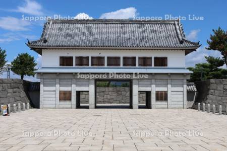 だて歴史の杜　大手門