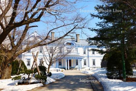 雪解けの豊平館