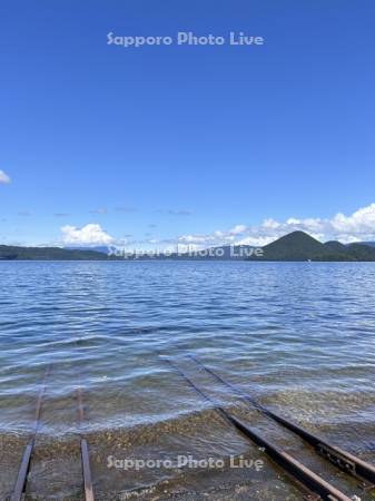 洞爺湖の湖底線路と羊蹄山